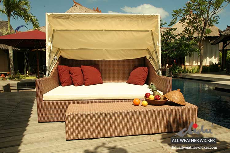trusted brand of outdoor furniture manufacturer