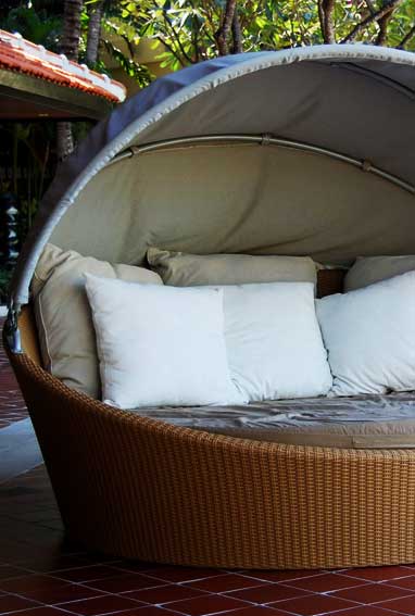 wicker furniture manufacturer shop