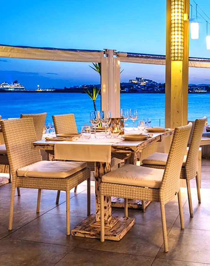 high end outdoor furniture manufacturer