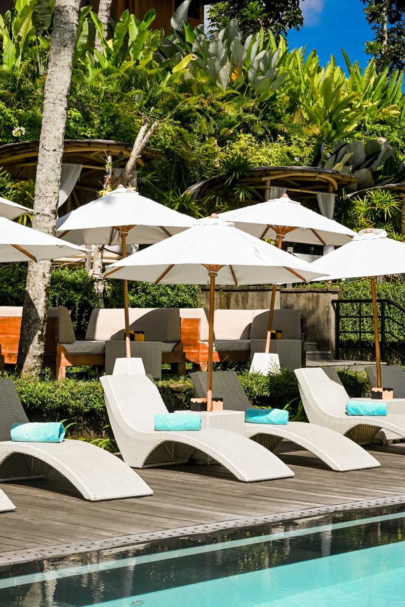 high end outdoor furniture manufacturer