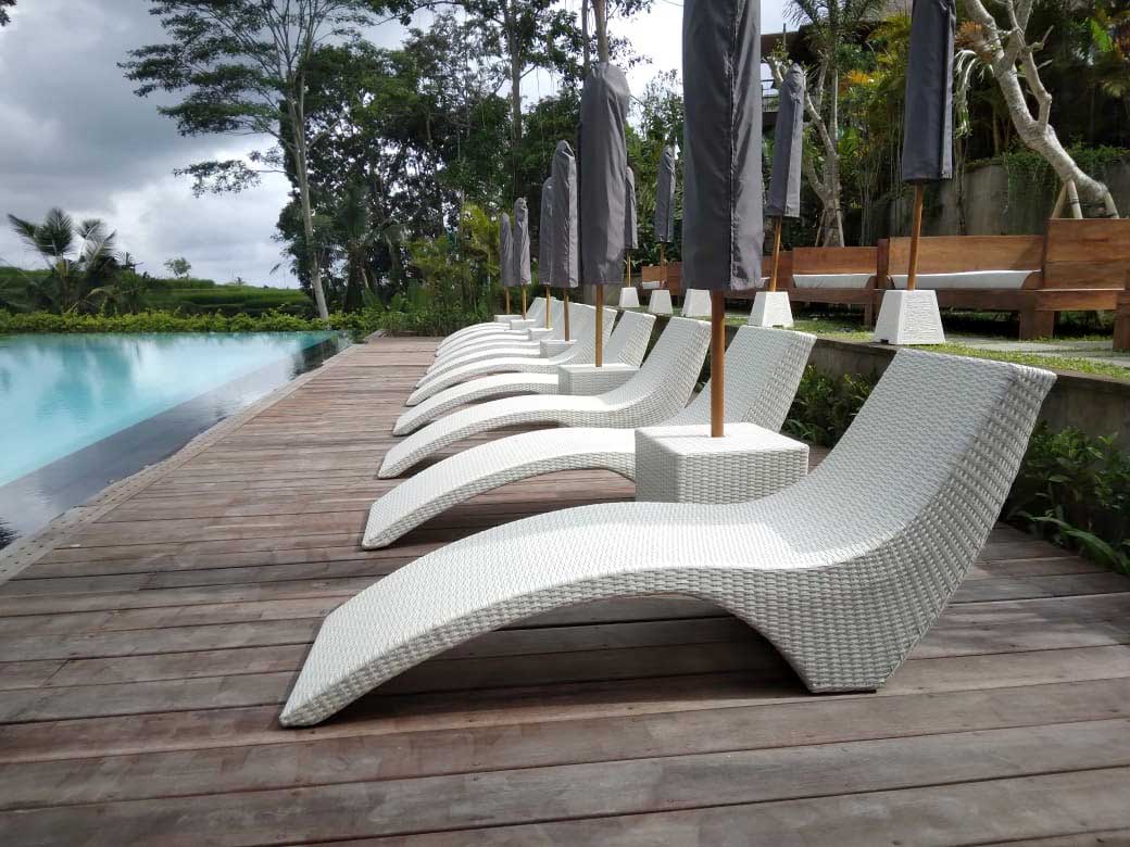 high end outdoor furniture manufacturer
