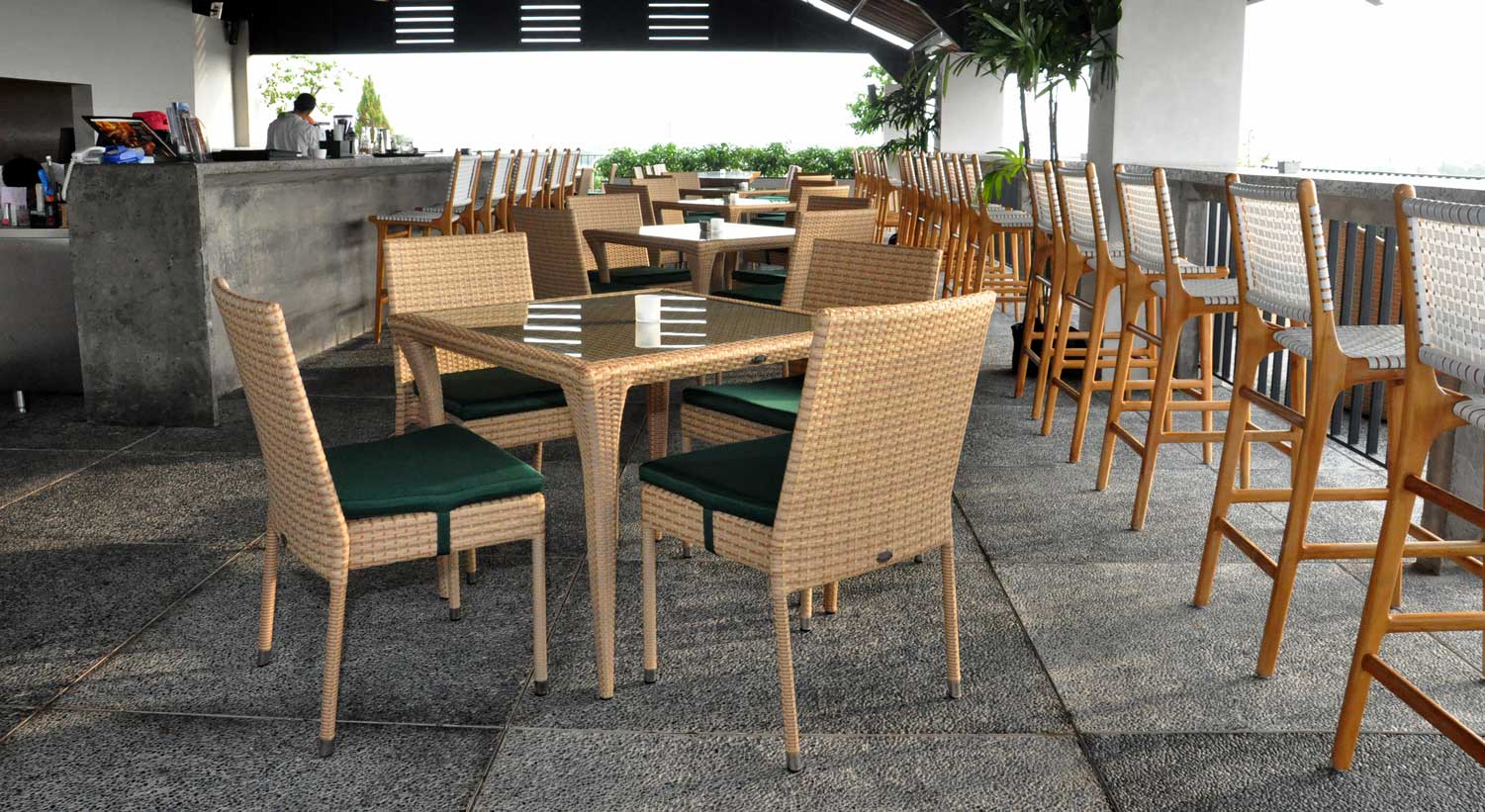 choosing restaurant chair